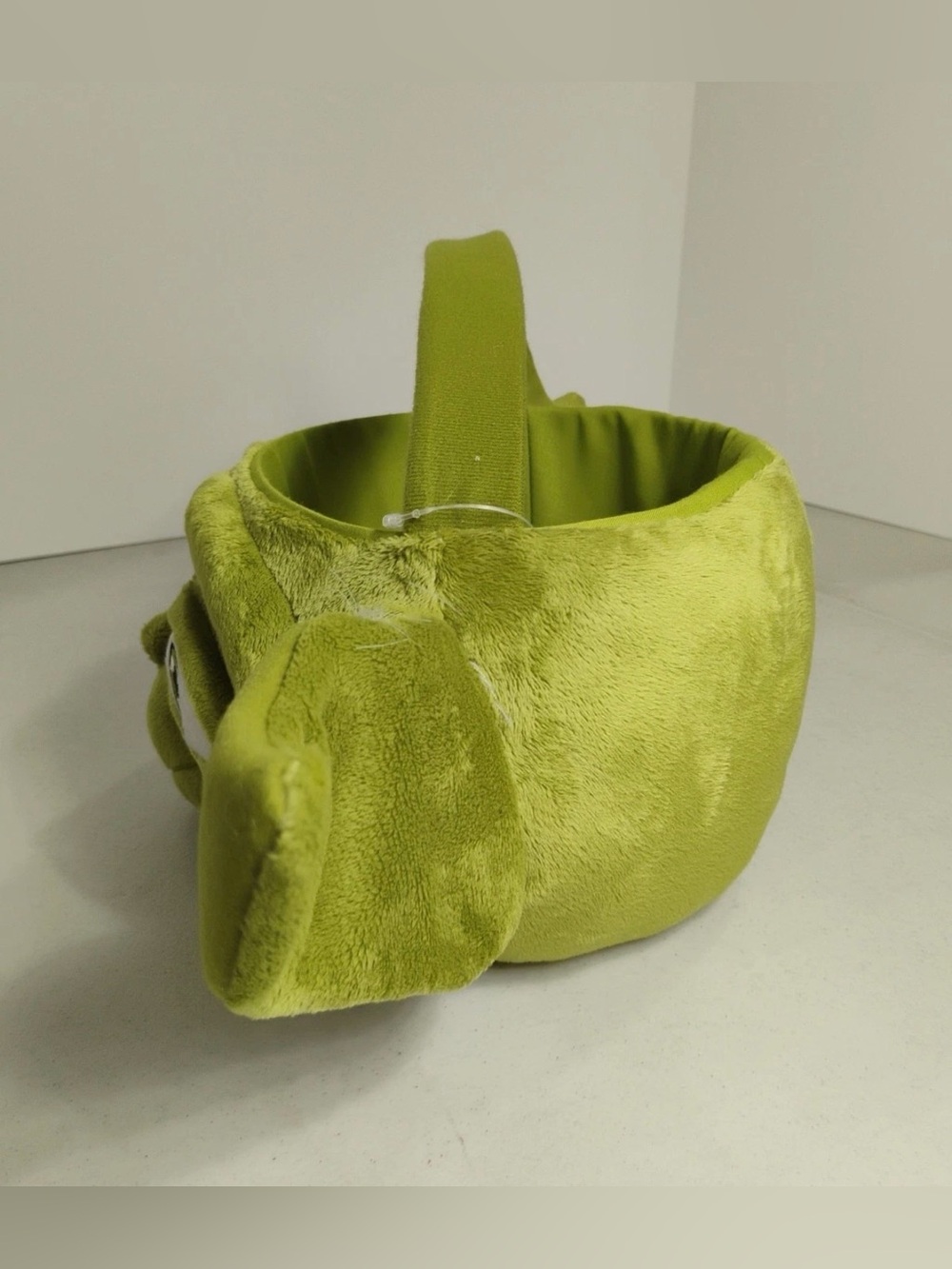 Star Wars Yoda Plush Halloween Trick or Treat OR Easter Basket 2015 Disney NWT - Picture 4 of 10